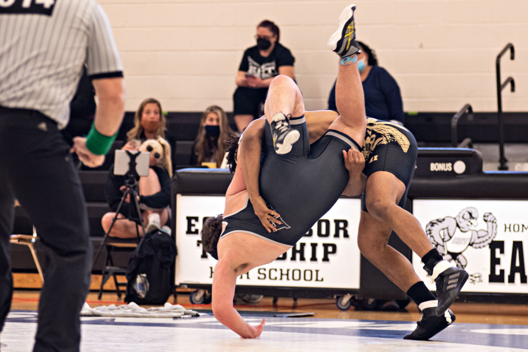 040721_spt_ehtwrestling